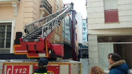Atendidas 36 incidencias de madrugada por el temporal de viento y lluvia en Huelva