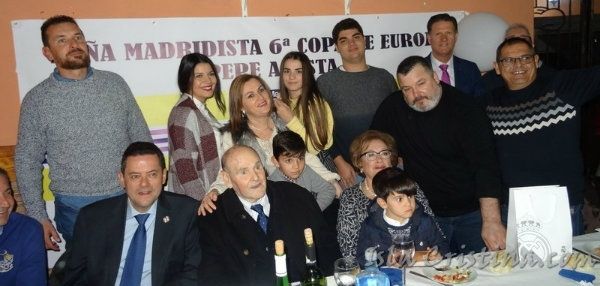 Tomás Roncero, en la cena-homenaje a Pepe Acosta en Isla Cristina