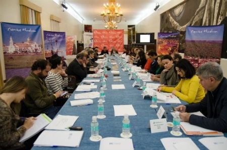 La Comisión de Turismo apuesta por la necesidad de un pacto en el sector y confía en el PEpH como herramienta para lograrlo