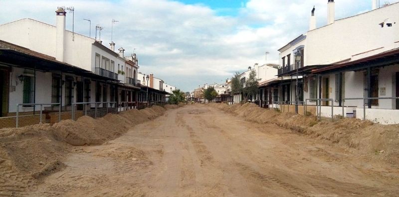 El Ayuntamiento de Almonte finaliza su primer plan integral de regeneración de las calles de El Rocío