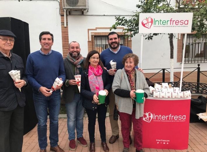 Destacan el apoyo a la iniciativa solidaria de Interfresa 'Campanadas con fresas' a beneficio de la AECC