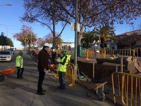 Las obras del PFEA 2017-18 en Valverde del Camino alcanzan el ecuador de las contrataciones