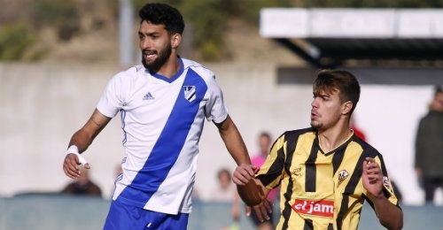 El San Roque resucita en el derbi y le traslada la presión al Atlético Onubense (0-2)