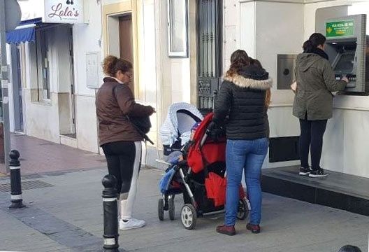 Proponen subir la tasa a los bancos por los cajeros automáticos en Cartaya