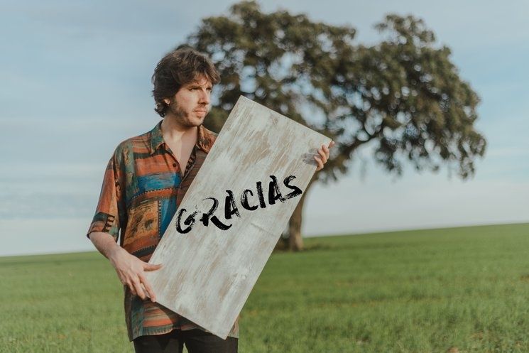 El cantautor lepero Alejandro Rivera lanza una campaña de crowdfunding para su nuevo disco