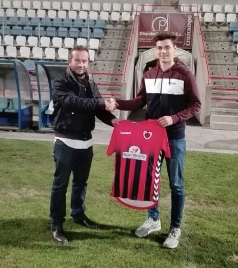 El centrocampista Jaime, nuevo refuerzo del Cartaya