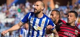 El Murcia persigue el fichaje de Iván Malón y el Recre descarta su salida en este mercado invernal