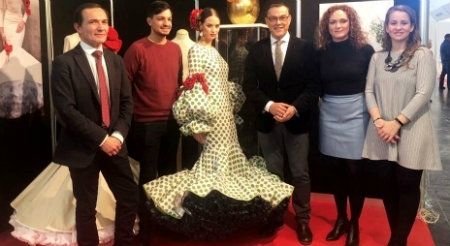 Simof se rinde ante las creaciones flamencas de los diseñadores onubenses en el Día de Huelva