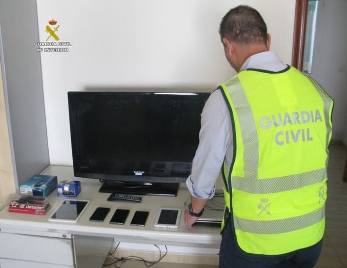 Quince detenidos por la comisión de más de 50 robos en Moguer, Palos, Mazagón y San Juan