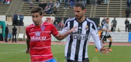 Mario Gómez: 'Estamos en nuestro mejor momento, pero no hay que dar falsas esperanzas sino pensar en la permanencia'