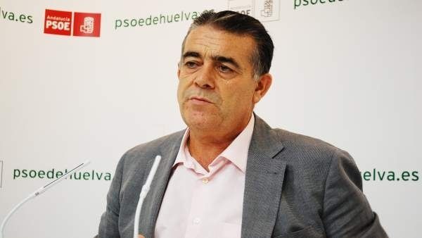 Una plataforma ciudadana de Almonte auspicia al exalcalde del PSOE Francisco Bella a ser candidato independiente