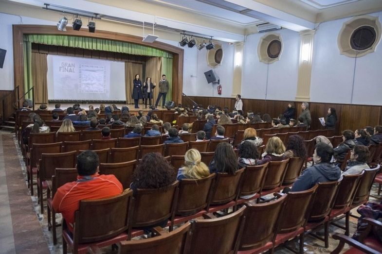 Medio millar de alumnos onubenses de Secundaria y sus familias participan en el programa ‘Cinemasur 2.0’