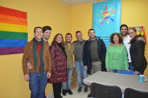 La Asociación Mariliendres inaugura su nueva sede como punto visible LGTBI en Punta Umbría