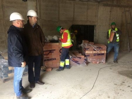 Las obras de la nueva aula de formación realizada con fondos PFEA darán empleo a 23 personas en Valverde