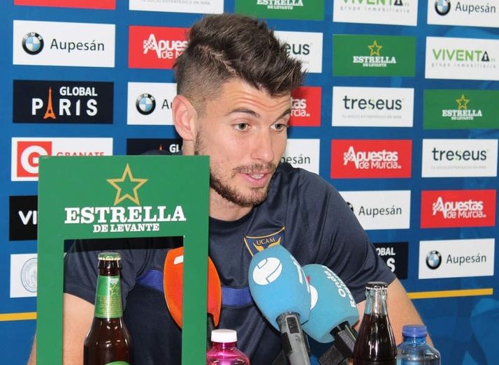 Vivi: 'Será complicado porque el Recre llega en una situación en la que se lo está jugando todo'
