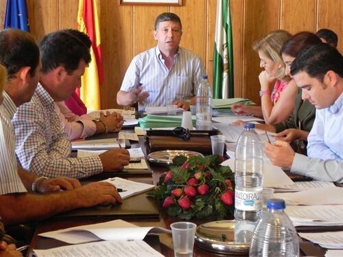 El Ayuntamiento de Palos recupera el 'cheque bebé'