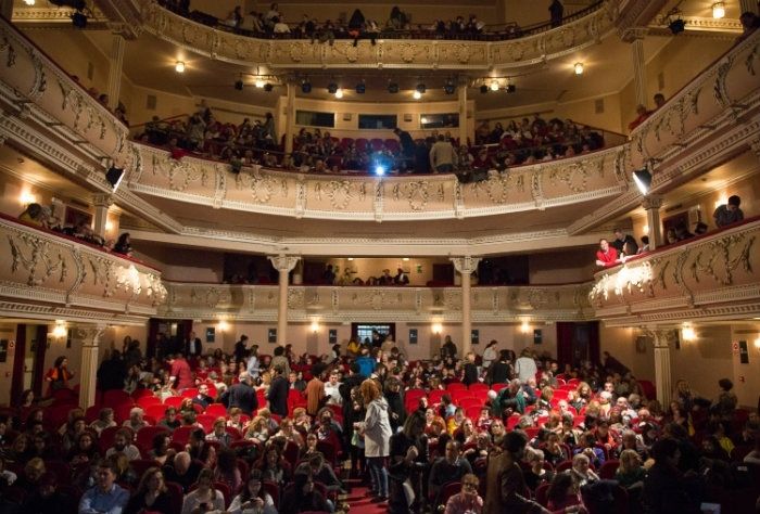 El público avala la 'consolidación' de Wofesthuelva con 10.000 participantes