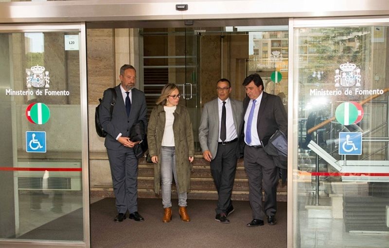 Caraballo y Cruz trasladan al ministro en una reunión 'tensa' la necesidad urgente de inversión en comunicaciones