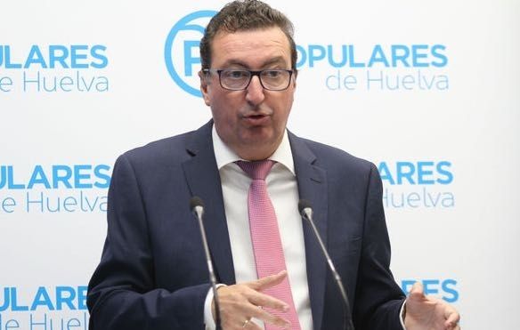 El PP denuncia que la Junta sigue sin aportar “un euro” tras los daños de los temporales en las playas