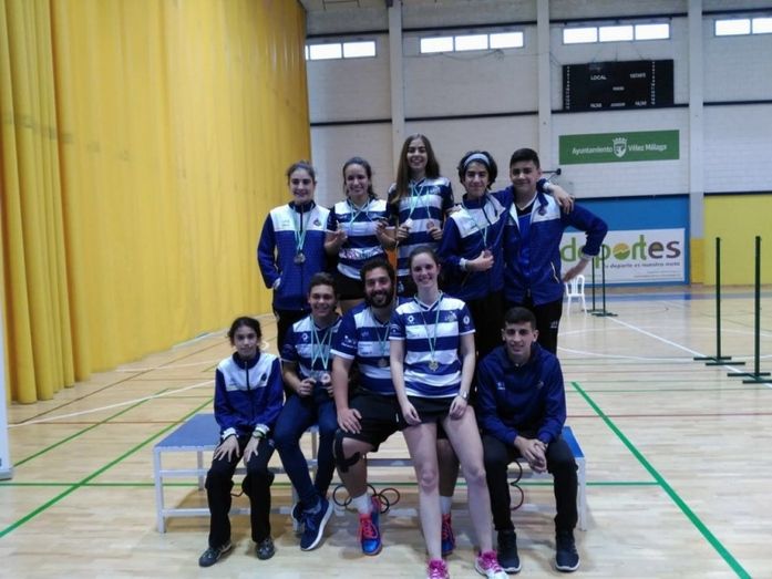 Trece medallas para el IES La Orden tras pasar por Málaga y Almendralejo