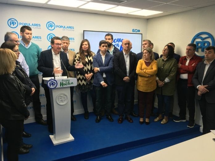 Alcaldes califican de “chiringuito” del PSOE la reunión montada por la Diputación sobre infraestructuras
