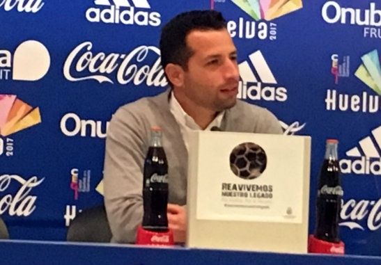 Ángel López: “Aunque tuviéramos una plantilla muy buena hubo otros elementos que distorsionaron la concentración de los jugadores'