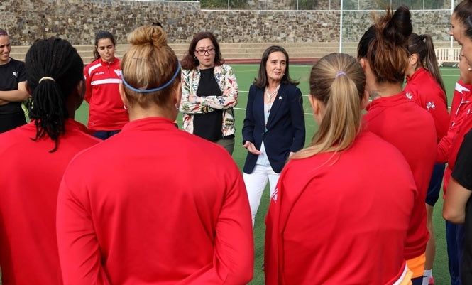 Grávalos felicita al Sporting de Huelva por su permanencia en la máxima categoría del fútbol femenino nacional