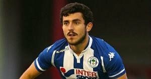 Louis Robles vuelve al fútbol británico