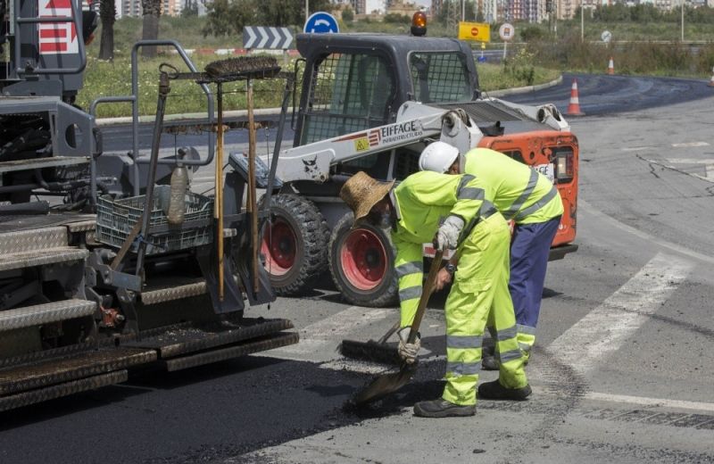 El tercer Plan de Asfaltado Municipal continúa el lunes en la Avenida Cristóbal Colón