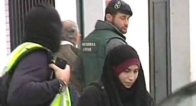 La almonteña convertida al Islam y acusada de colaborar con un yihadista del Estado Islámico acepta dos años de cárcel