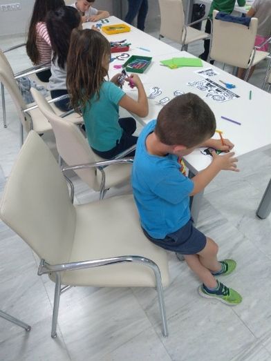 Más de 400 escolares participan en la campaña de animación lectora ‘Adopta un monstruo’