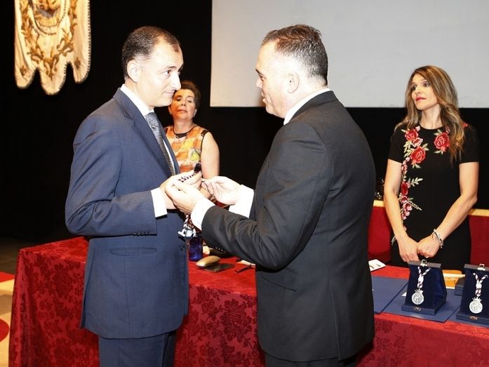 La caridad en las hermandades, el IES La Palma y la Archicofradía de María Auxiliadora, Medallas de La Palma 2018