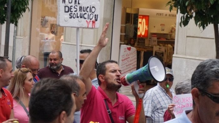 Los comerciales del Mercado de San Sebastián consiguen que el Ayuntamiento entre en razón y suspenda su desalojo