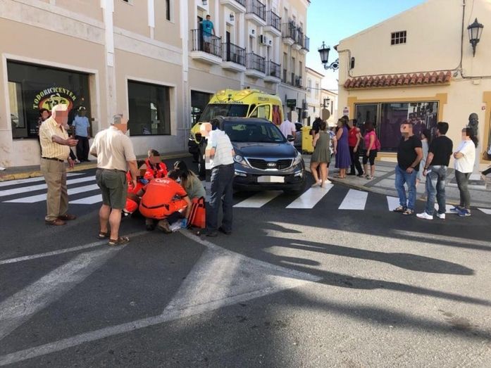 Dos personas heridas en un atropello al cruzar un paso de peatones en Lepe