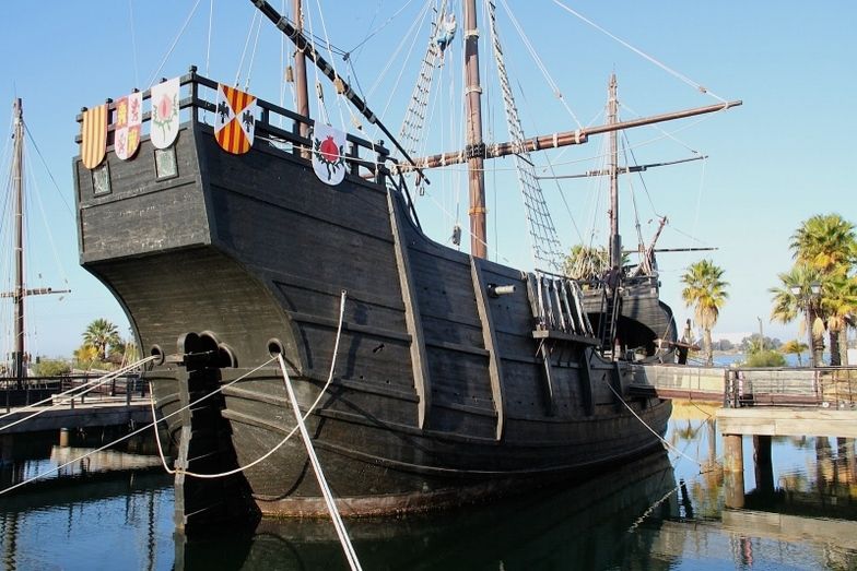 Caraballo destaca la apuesta de Diputación por La Rábida, que tuvo récord de visitantes en el Muelle de las Carabelas