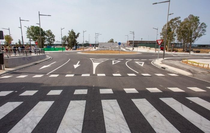 La nueva rotonda de la estación de trenes ya la conecta con el centro