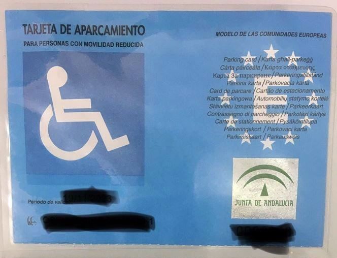 Denunciado por falsificar una tarjeta de aparcamiento para personas con discapacidad