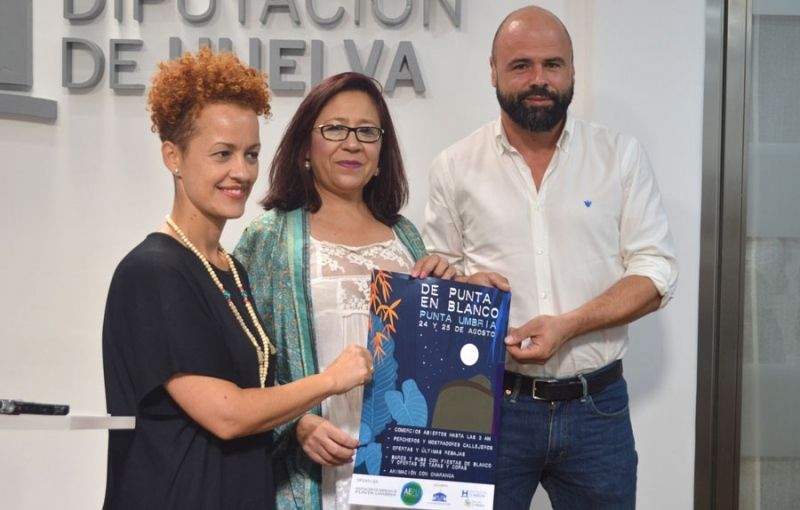 Los comercios de Punta Umbría se preparan para su noche 'De Punta en Blanco'