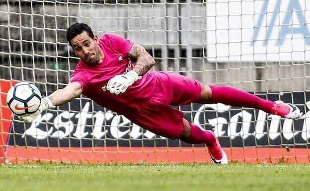 Marc Martínez consuela al meta del Murcia: 'Eres un porterazo con mayúsculas'