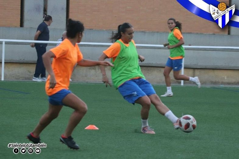 Anita y Lice Chamorro ya entrenan con el resto del plantel del Sporting Huelva
