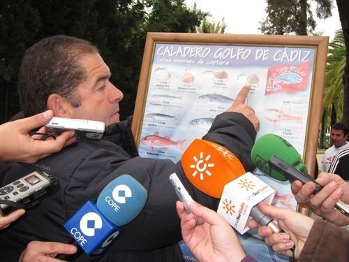El sector de la chirla sale 'sin nada' de la reunión con la Junta y critica que 'no ha escuchado' sus reivindicaciones