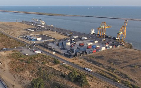 El tráfico de contenedores, imparable: crece un 37,8% en 12 meses