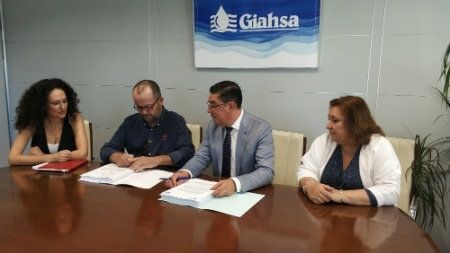 Giahsa ejecuta las obras de renovación del abastecimiento en la barriada San Rafael de Gibraleón