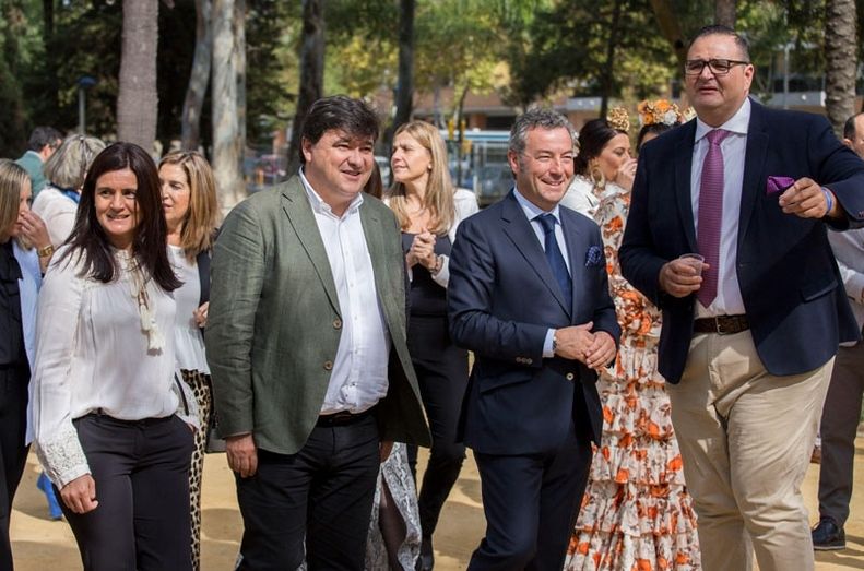 El 'real' de Zafra acoge ya la renovada Feria del Caballo de la capital