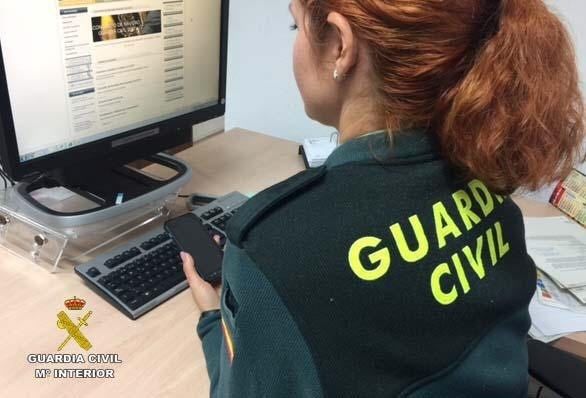 Inculpa por un descuido a su madre, que denunció falsamente el robo de su móvil