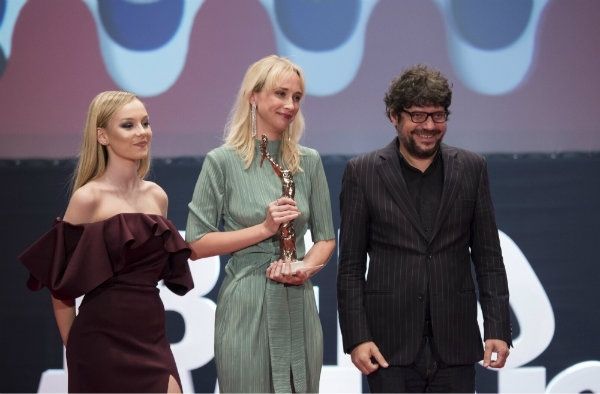 Puesta de largo del 44 Festival de Huelva de Cine Iberoamericano con la luz y la música como protagonistas