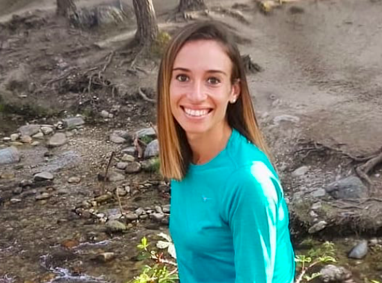 Laura García-Caro 'disfruta” su nueva espada antes del Campeonato de España