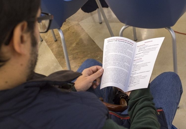 El “matrimonio de conveniencia” entre periodismo y cine, a debate en Huelva