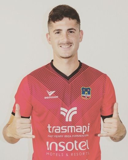 El San Roque vuelve a preguntar por Manu Torres