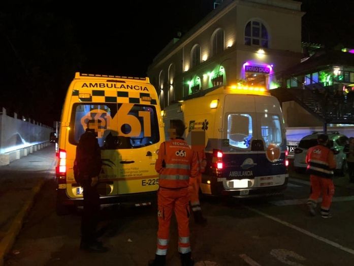 Herida al ser atropellada por una motocicleta una joven que cruzó por una zona no habilitada en Lepe